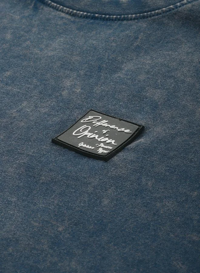 ديفيرينس أوف أوبينيون تيشيرت نسائي واسع مطبوع مغسول